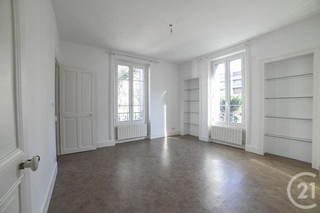 Afficher la photo en grand Appartement T4 à vendre - 4 pièces - 75.31 m2 - AIX LES BAINS - 73 - RHONE-ALPES - Century 21 Alp-Immo-Confiance