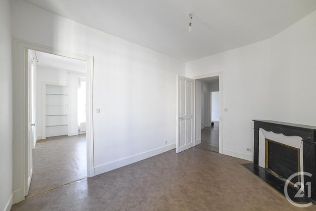 Afficher la photo en grand Appartement T4 à vendre - 4 pièces - 75.31 m2 - AIX LES BAINS - 73 - RHONE-ALPES - Century 21 Alp-Immo-Confiance