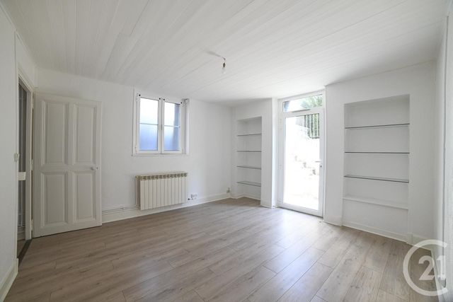 Afficher la photo en grand Appartement T3 à vendre - 3 pièces - 56.1 m2 - AIX LES BAINS - 73 - RHONE-ALPES - Century 21 Alp-Immo-Confiance
