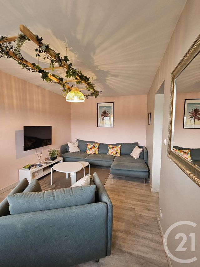 Appartement T4 à louer - 4 pièces - 76.38 m2 - AIX LES BAINS - 73 - RHONE-ALPES - Century 21 Alp-Immo-Confiance