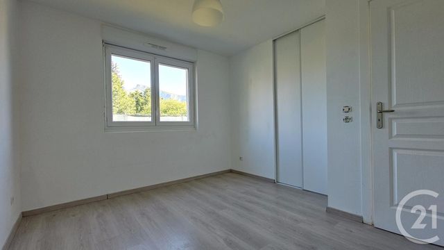 Afficher la photo en grand Appartement T3 à vendre - 3 pièces - 60.24 m2 - LA RAVOIRE - 73 - RHONE-ALPES - Century 21 Alp-Immo-Confiance