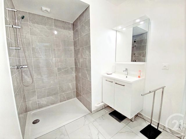 Appartement T3 à vendre - 3 pièces - 62.5 m2 - AIX LES BAINS - 73 - RHONE-ALPES - Century 21 Alp-Immo-Confiance