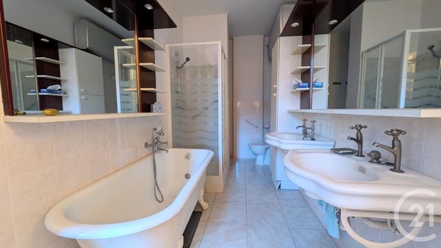 Appartement T4 à vendre - 4 pièces - 133.69 m2 - AIX LES BAINS - 73 - RHONE-ALPES - Century 21 Alp-Immo-Confiance