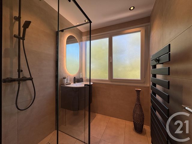 Appartement T3 à vendre - 3 pièces - 74.38 m2 - CRAN GEVRIER - 74 - RHONE-ALPES - Century 21 Alp-Immo-Confiance