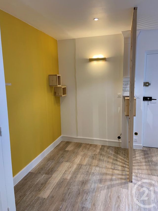 Appartement Studio à louer - 1 pièce - 20.46 m2 - BELLEY - 01 - RHONE-ALPES - Century 21 Alp-Immo-Confiance