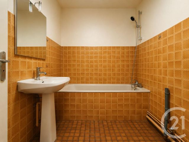Appartement T1 à vendre - 1 pièce - 31.78 m2 - AIX LES BAINS - 73 - RHONE-ALPES - Century 21 Alp-Immo-Confiance