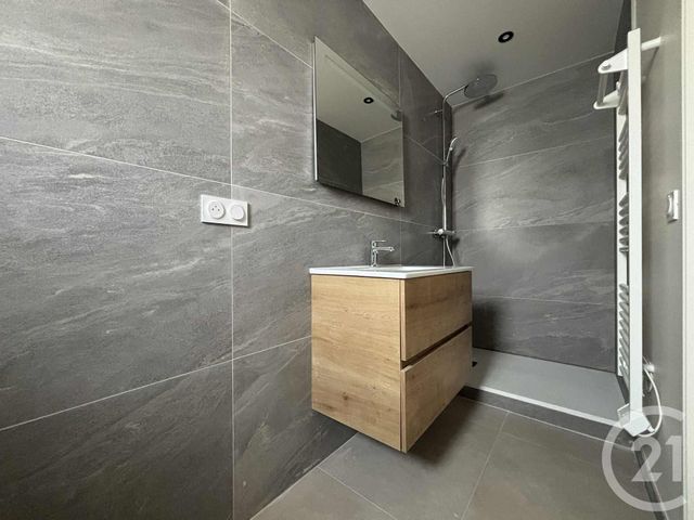 Appartement T3 à vendre - 3 pièces - 49.76 m2 - AIX LES BAINS - 73 - RHONE-ALPES - Century 21 Alp-Immo-Confiance