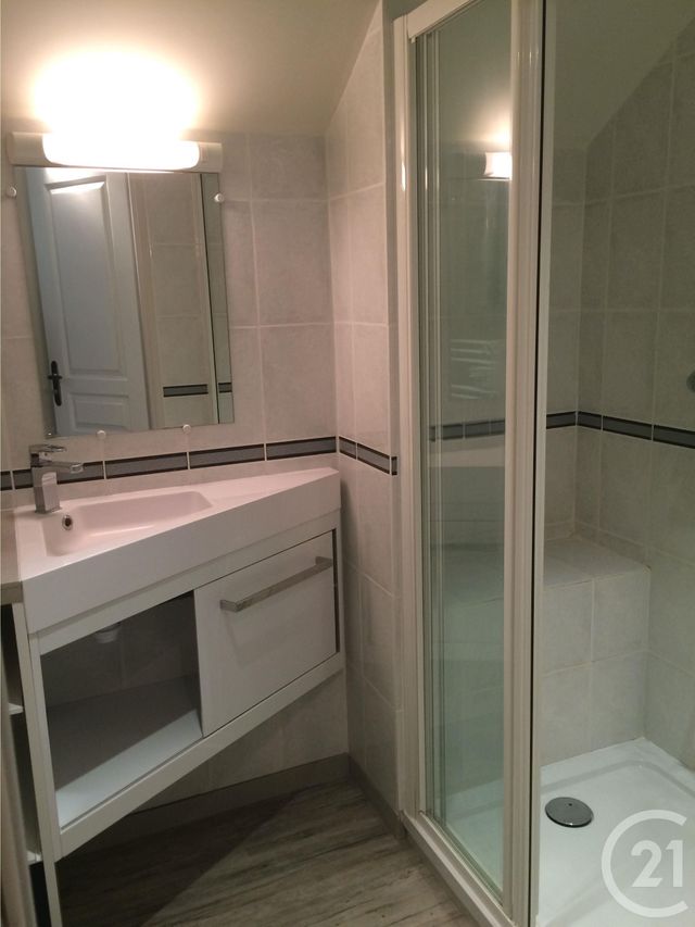 Appartement T3 à louer - 3 pièces - 36.71 m2 - AIX LES BAINS - 73 - RHONE-ALPES - Century 21 Alp-Immo-Confiance