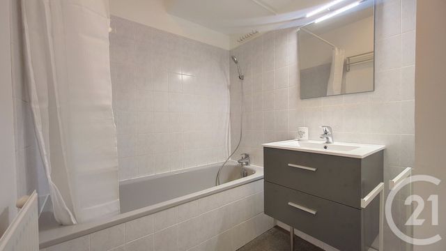 Appartement T3 à louer - 3 pièces - 68.68 m2 - AIX LES BAINS - 73 - RHONE-ALPES - Century 21 Alp-Immo-Confiance