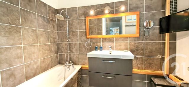 Appartement T3 à vendre - 3 pièces - 78.69 m2 - ALBERTVILLE - 73 - RHONE-ALPES - Century 21 Alp-Immo-Confiance