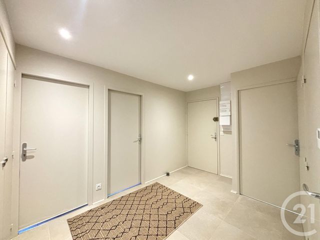 Appartement F4 à louer - 4 pièces - 76.84 m2 - BARBERAZ - 73 - RHONE-ALPES - Century 21 Alp-Immo-Confiance