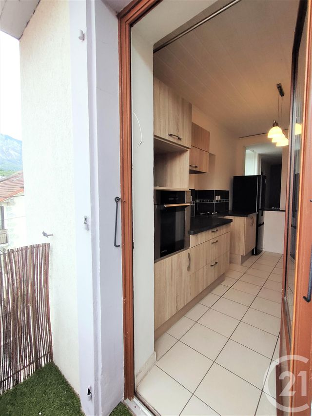 Appartement T3 à louer - 3 pièces - 56.88 m2 - AIX LES BAINS - 73 - RHONE-ALPES - Century 21 Alp-Immo-Confiance