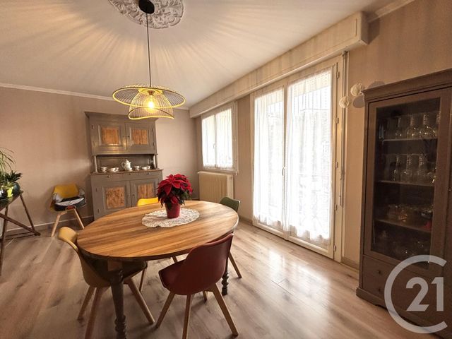 Appartement T4 à louer - 4 pièces - 72.12 m2 - AIX LES BAINS - 73 - RHONE-ALPES - Century 21 Alp-Immo-Confiance