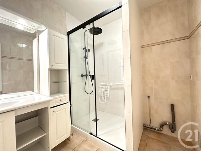 Appartement T3 à louer - 3 pièces - 77.23 m2 - AIX LES BAINS - 73 - RHONE-ALPES - Century 21 Alp-Immo-Confiance