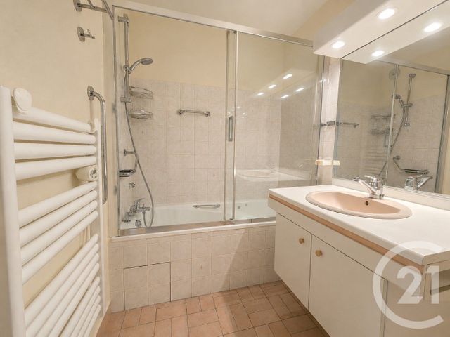 Appartement T3 à vendre - 4 pièces - 82.86 m2 - AIX LES BAINS - 73 - RHONE-ALPES - Century 21 Alp-Immo-Confiance