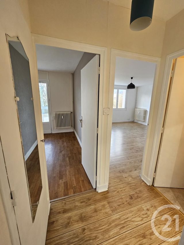 Appartement T3 à louer - 3 pièces - 63.07 m2 - CHAMBERY - 73 - RHONE-ALPES - Century 21 Alp-Immo-Confiance