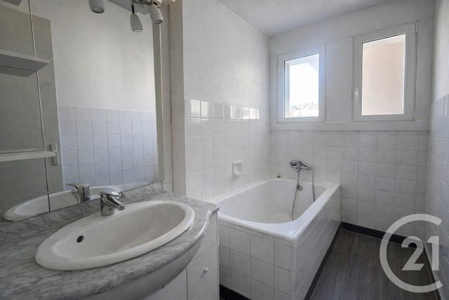 Appartement T4 à vendre - 4 pièces - 83.47 m2 - AIX LES BAINS - 73 - RHONE-ALPES - Century 21 Alp-Immo-Confiance