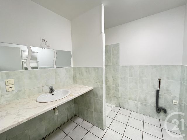 Appartement à louer - 2 pièces - 52.06 m2 - GRESY SUR AIX - 73 - RHONE-ALPES - Century 21 Alp-Immo-Confiance