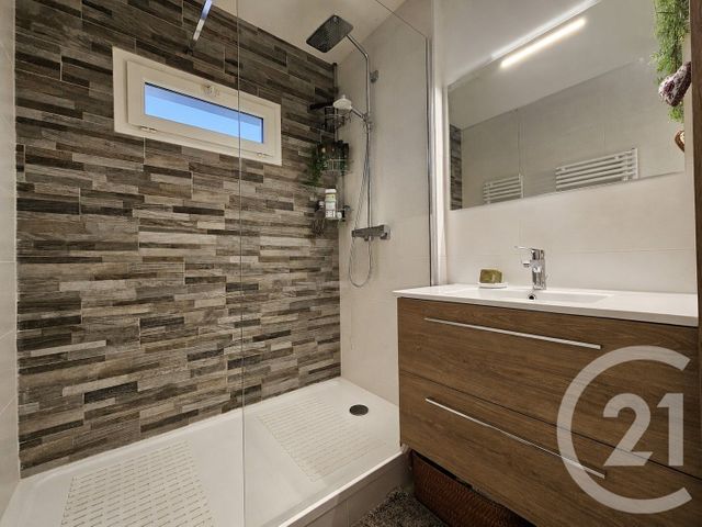 Appartement T4 à vendre - 5 pièces - 103.24 m2 - AIX LES BAINS - 73 - RHONE-ALPES - Century 21 Alp-Immo-Confiance
