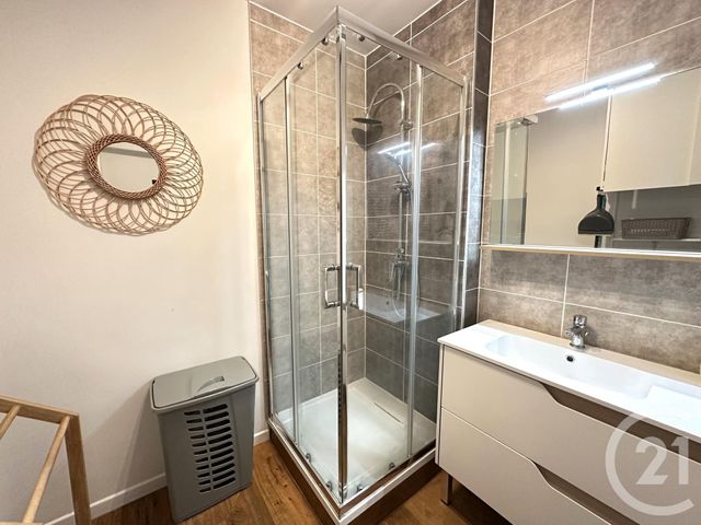 Appartement T2 à louer - 2 pièces - 32.6 m2 - AIX LES BAINS - 73 - RHONE-ALPES - Century 21 Alp-Immo-Confiance