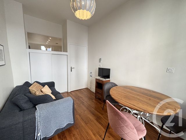 Appartement T2 à louer - 2 pièces - 34.63 m2 - CHAMBERY - 73 - RHONE-ALPES - Century 21 Alp-Immo-Confiance