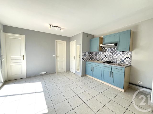 Appartement T2 à louer - 2 pièces - 27.15 m2 - VIVIERS DU LAC - 73 - RHONE-ALPES - Century 21 Alp-Immo-Confiance