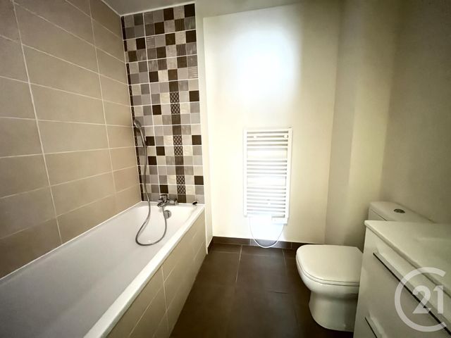 Appartement F3 bis à louer - 4 pièces - 76.0 m2 - AIX LES BAINS - 73 - RHONE-ALPES - Century 21 Alp-Immo-Confiance