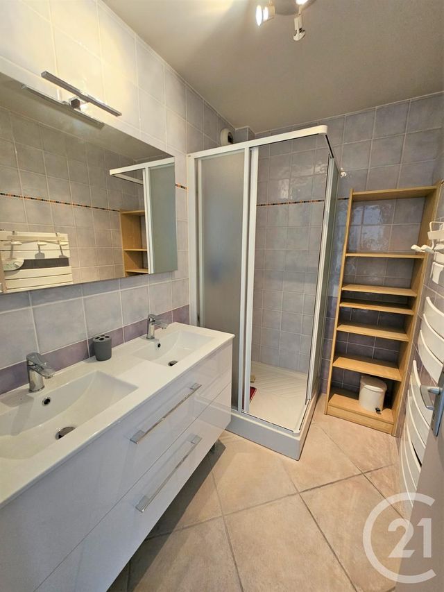 Appartement T3 à louer - 3 pièces - 77.33 m2 - AIX LES BAINS - 73 - RHONE-ALPES - Century 21 Alp-Immo-Confiance