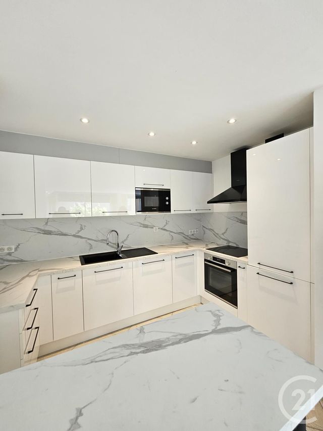 Appartement T3 à louer - 3 pièces - 77.33 m2 - AIX LES BAINS - 73 - RHONE-ALPES - Century 21 Alp-Immo-Confiance