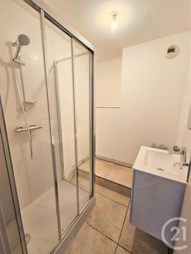 Appartement T3 à louer - 3 pièces - 77.33 m2 - AIX LES BAINS - 73 - RHONE-ALPES - Century 21 Alp-Immo-Confiance