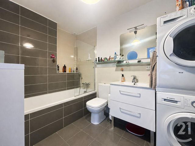 Appartement T4 à vendre - 4 pièces - 91.05 m2 - DRUMETTAZ CLARAFOND - 73 - RHONE-ALPES - Century 21 Alp-Immo-Confiance