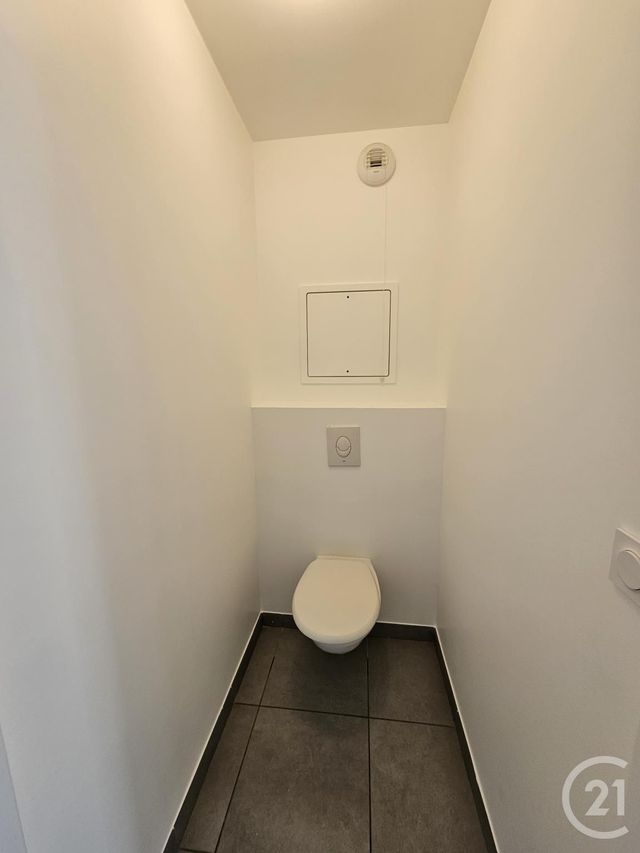 Appartement T2 à louer - 2 pièces - 46.0 m2 - AIX LES BAINS - 73 - RHONE-ALPES - Century 21 Alp-Immo-Confiance