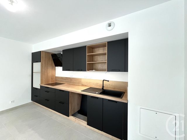 Appartement T3 à louer - 3 pièces - 72.12 m2 - AIX LES BAINS - 73 - RHONE-ALPES - Century 21 Alp-Immo-Confiance