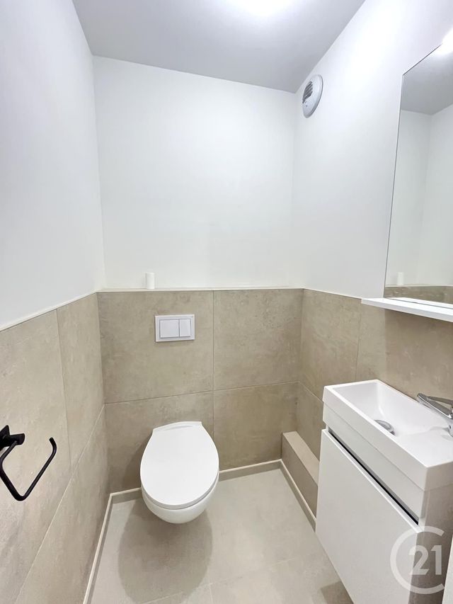 Appartement T3 à louer - 3 pièces - 72.12 m2 - AIX LES BAINS - 73 - RHONE-ALPES - Century 21 Alp-Immo-Confiance