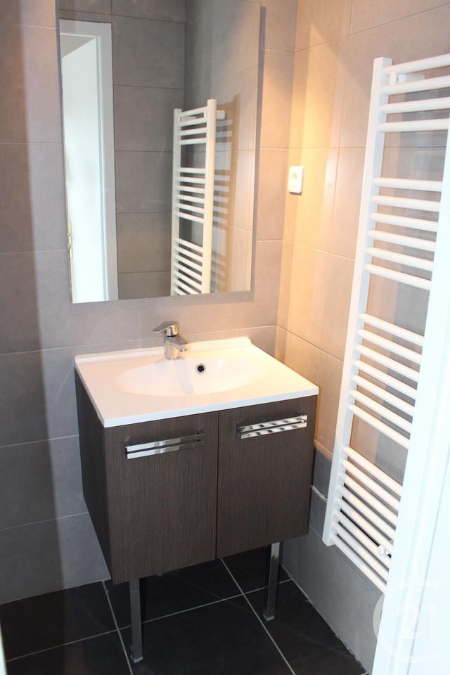 Appartement F1 à louer - 1 pièce - 31.09 m2 - AIX LES BAINS - 73 - RHONE-ALPES - Century 21 Alp-Immo-Confiance