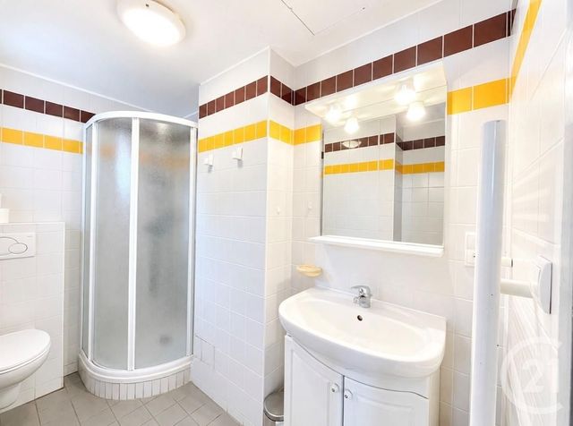 Appartement T2 à louer - 2 pièces - 30.27 m2 - AIX LES BAINS - 73 - RHONE-ALPES - Century 21 Alp-Immo-Confiance