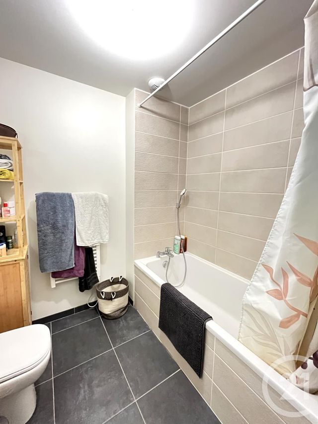 Appartement à louer - 4 pièces - 76.0 m2 - AIX LES BAINS - 73 - RHONE-ALPES - Century 21 Alp-Immo-Confiance